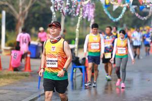 BIB: 42624
                            <button type="button" onclick="openModal(9913088)" class="btn btn-primary btn-sm float-right btn-popup" data-toggle="modal" data-target=".modal-high-quality">
                        <i class="fas fa-shopping-cart"></i> Add to Cart
                    </button>
                                            <button type="button" onclick="isThisMe(9913088, true)" class="btn btn-success btn-sm float-right btn-popup btn-isme hidden" data-toggle="tooltip" data-placement="bottom" title="นี่คือรูปของคุณใช่ไหม คลิกที่นี่เพื่อเอาเข้าอัลบั้ม">
                        <i class="fas fa-plus"></i> Add to album
                    </button>
                    <button type="button" onclick="isThisMe(9913088, false)" class="btn btn-warning btn-sm float-right btn-popup btn-isnotme hidden">
                        <i class="fas fa-ban"></i> Remove from album
                    </button>